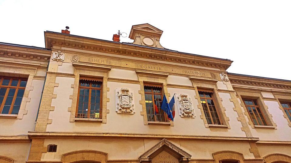 Facade ecole cornier